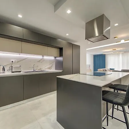 Spacious 3br With Terrace In Charming By 360 Estates Apartment Dingli