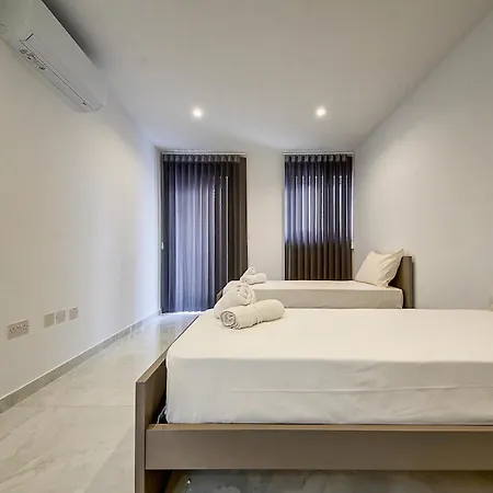 Spacious 3br With Terrace In Charming By 360 Estates * Dingli