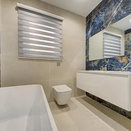 Spacious 3br With Terrace In Charming By 360 Estates Apartment Dingli